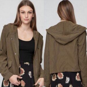 [Brandy Melville] Hailey Cropped Utility Jacket Army Olive Green